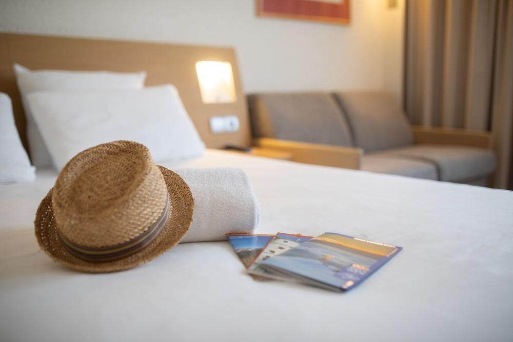 Novotel Genève Aéroport France Ferney-Voltaire Buitenkant foto
