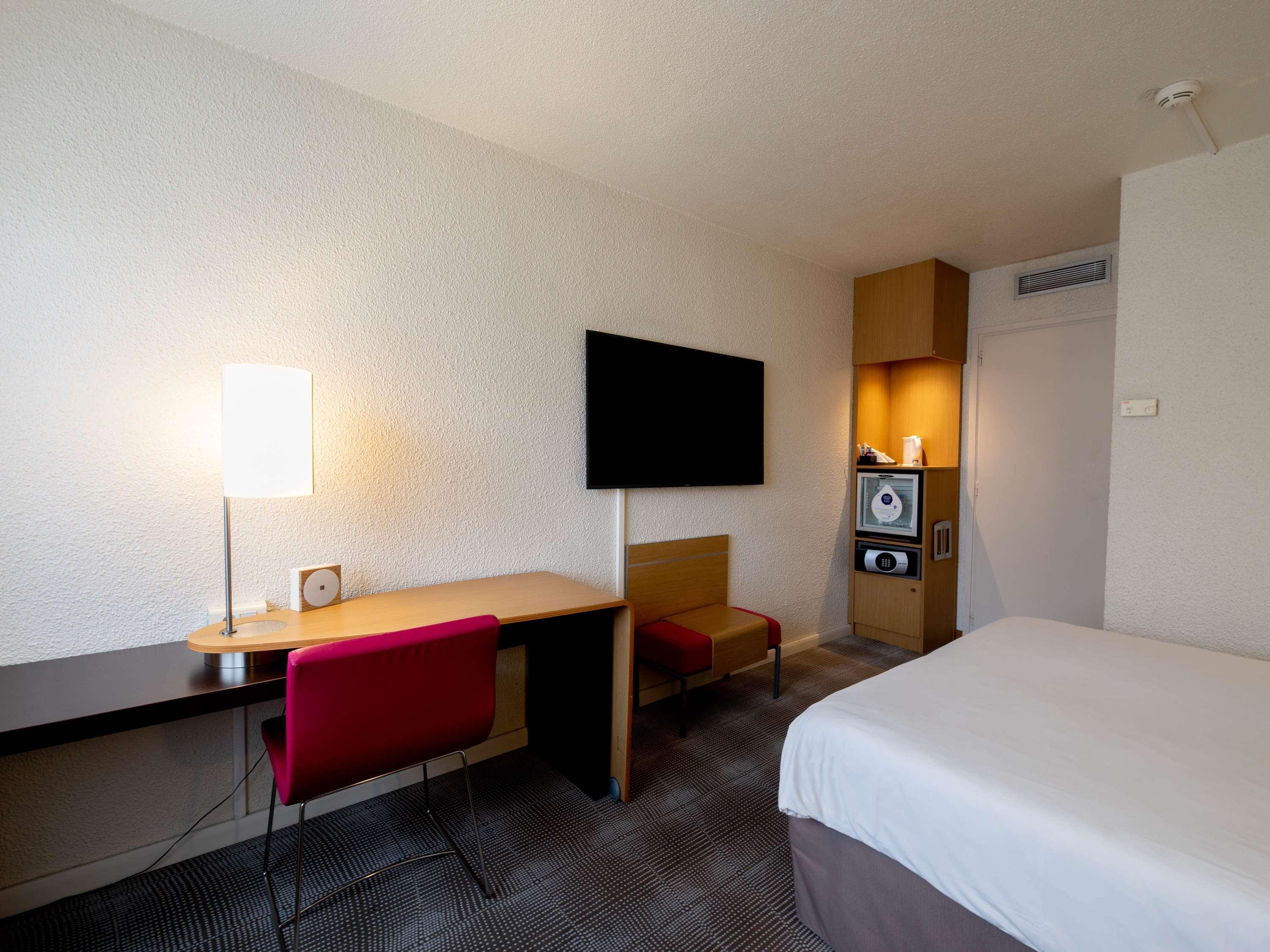 Novotel Genève Aéroport France Ferney-Voltaire Buitenkant foto