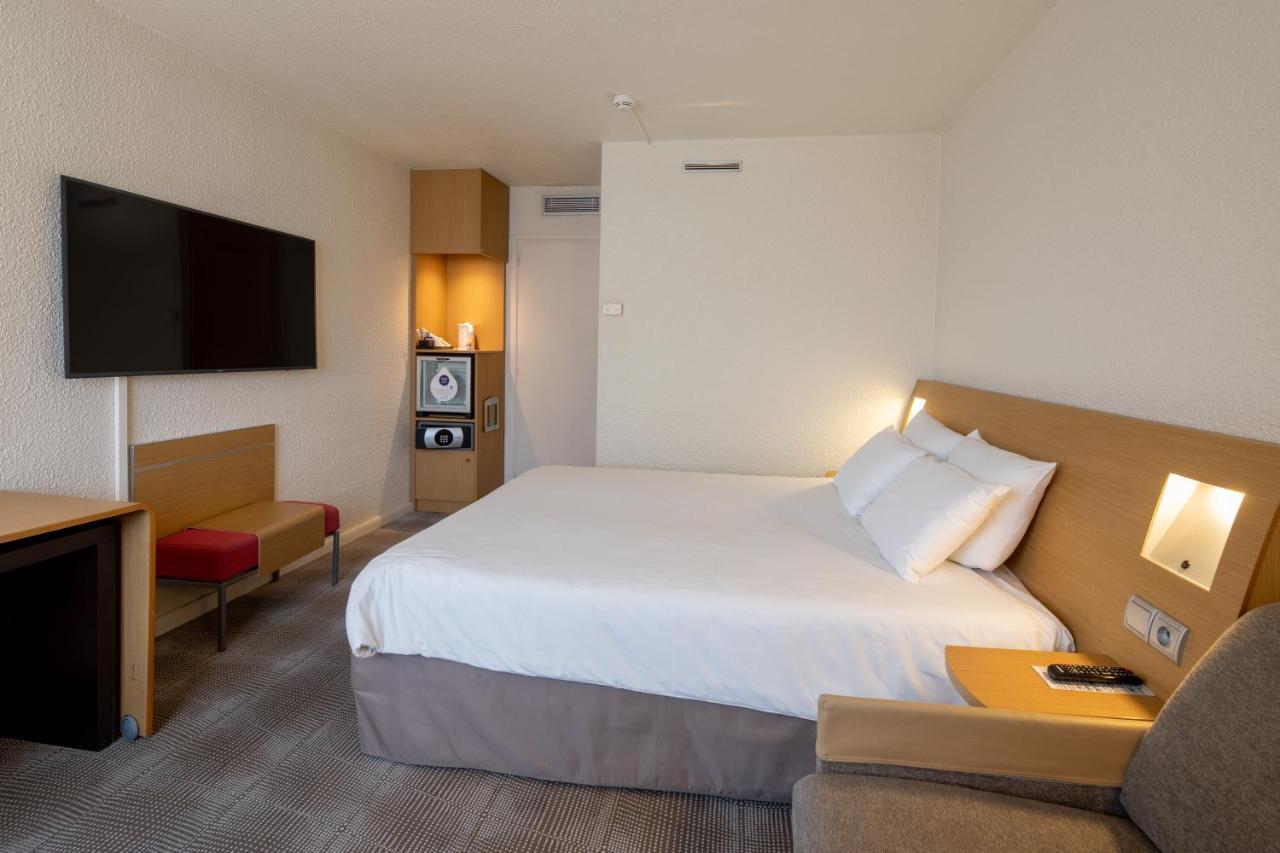 Novotel Genève Aéroport France Ferney-Voltaire Buitenkant foto